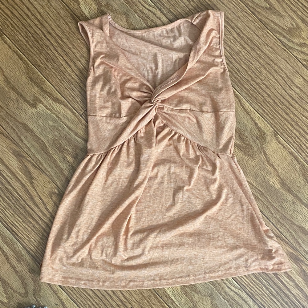 Twist Front Sleeveless Top in Peach